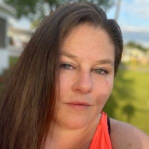 Meet your Posher, Brittney